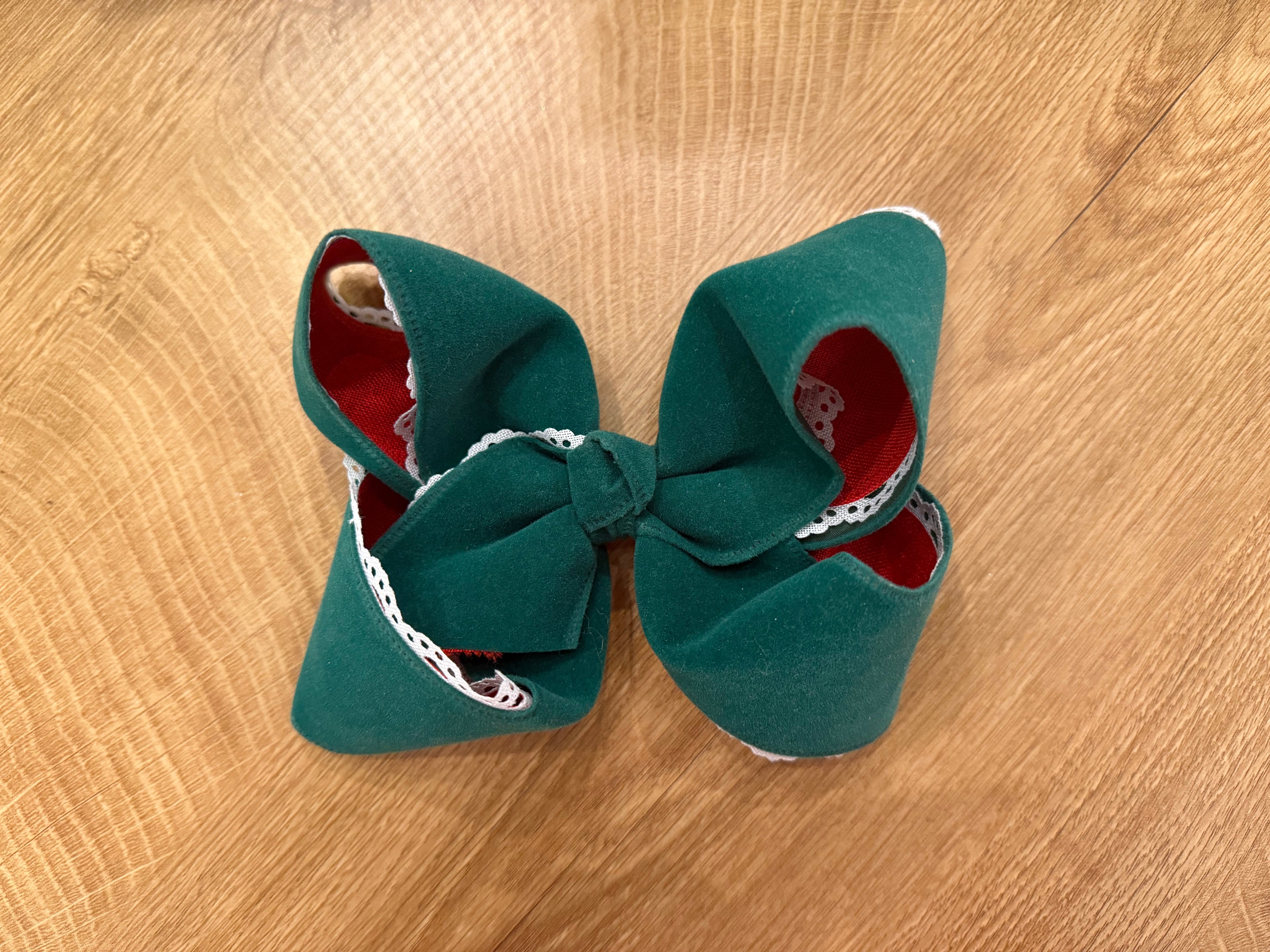 CB velvet Christmas bow