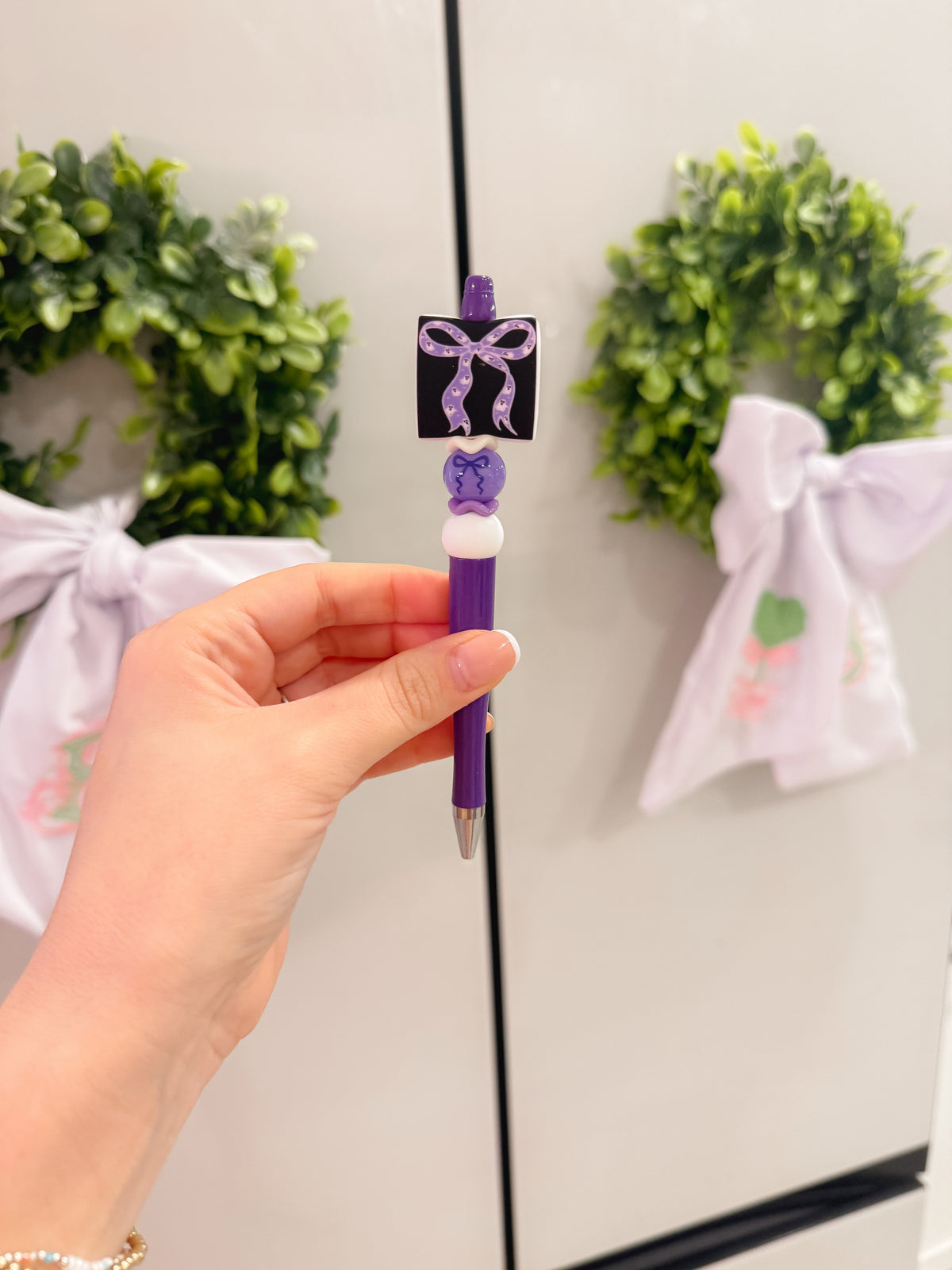 Halloween bow pen