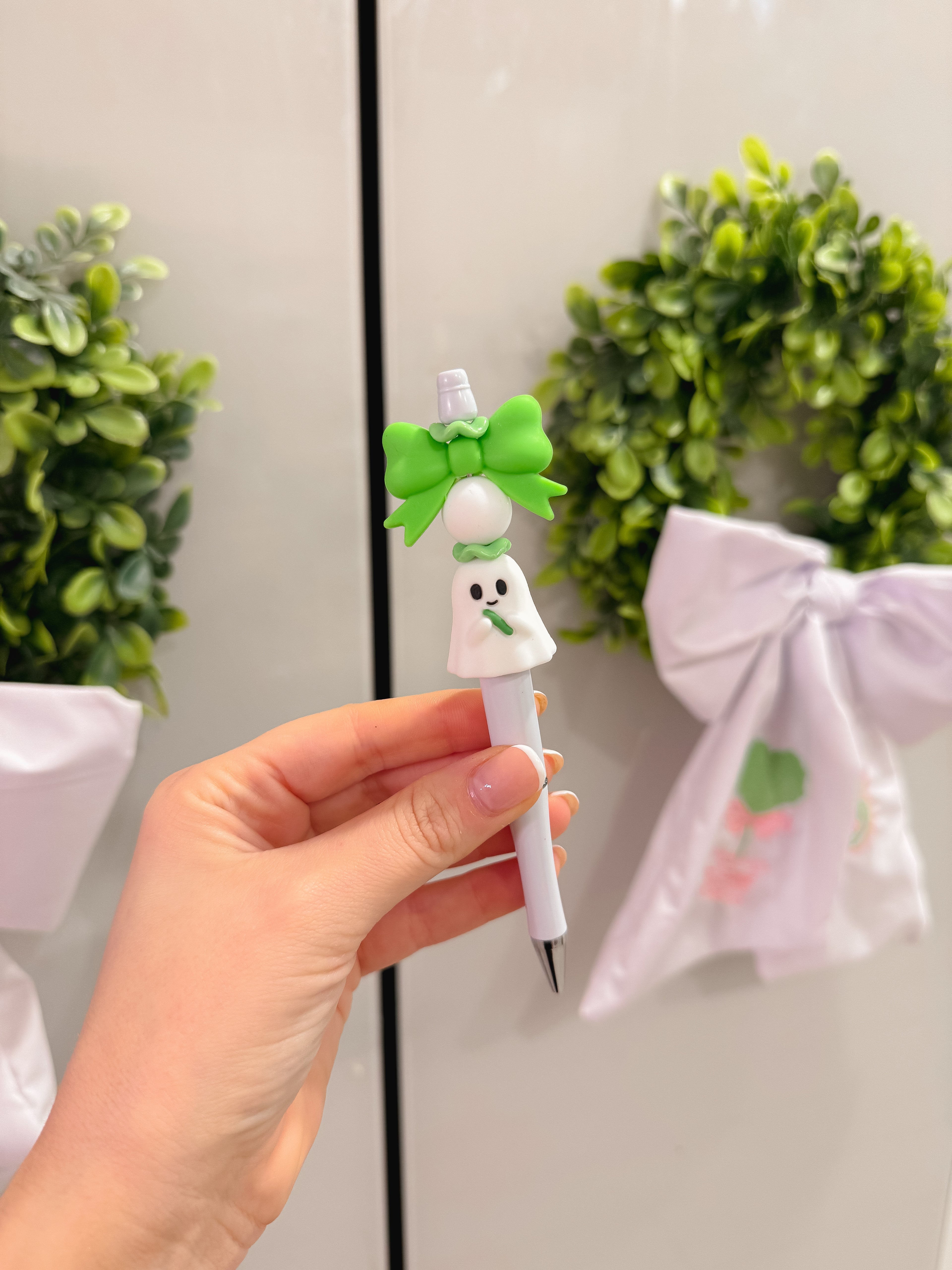 Pickle ghost pen